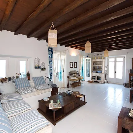 Aleomandra Villa *
